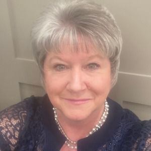 Meet your Posher, Lynn